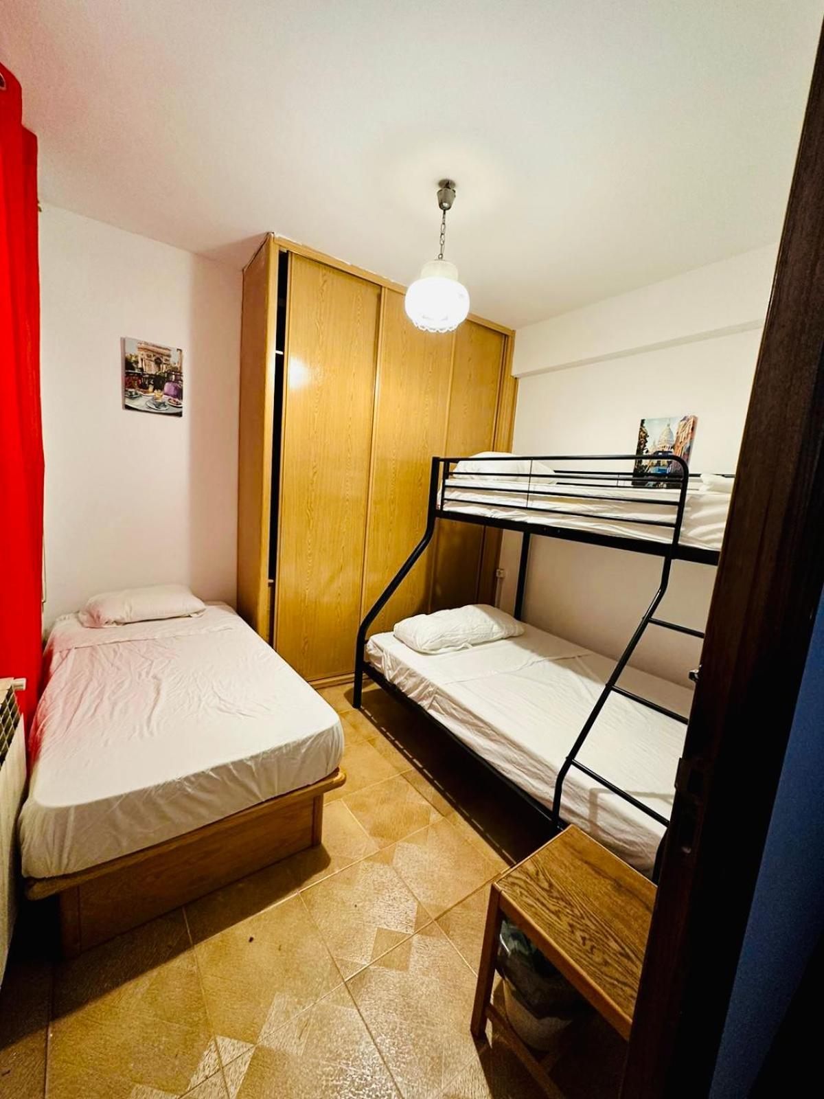 Punta Me Rooms In Madrid Downtown Екстериор снимка