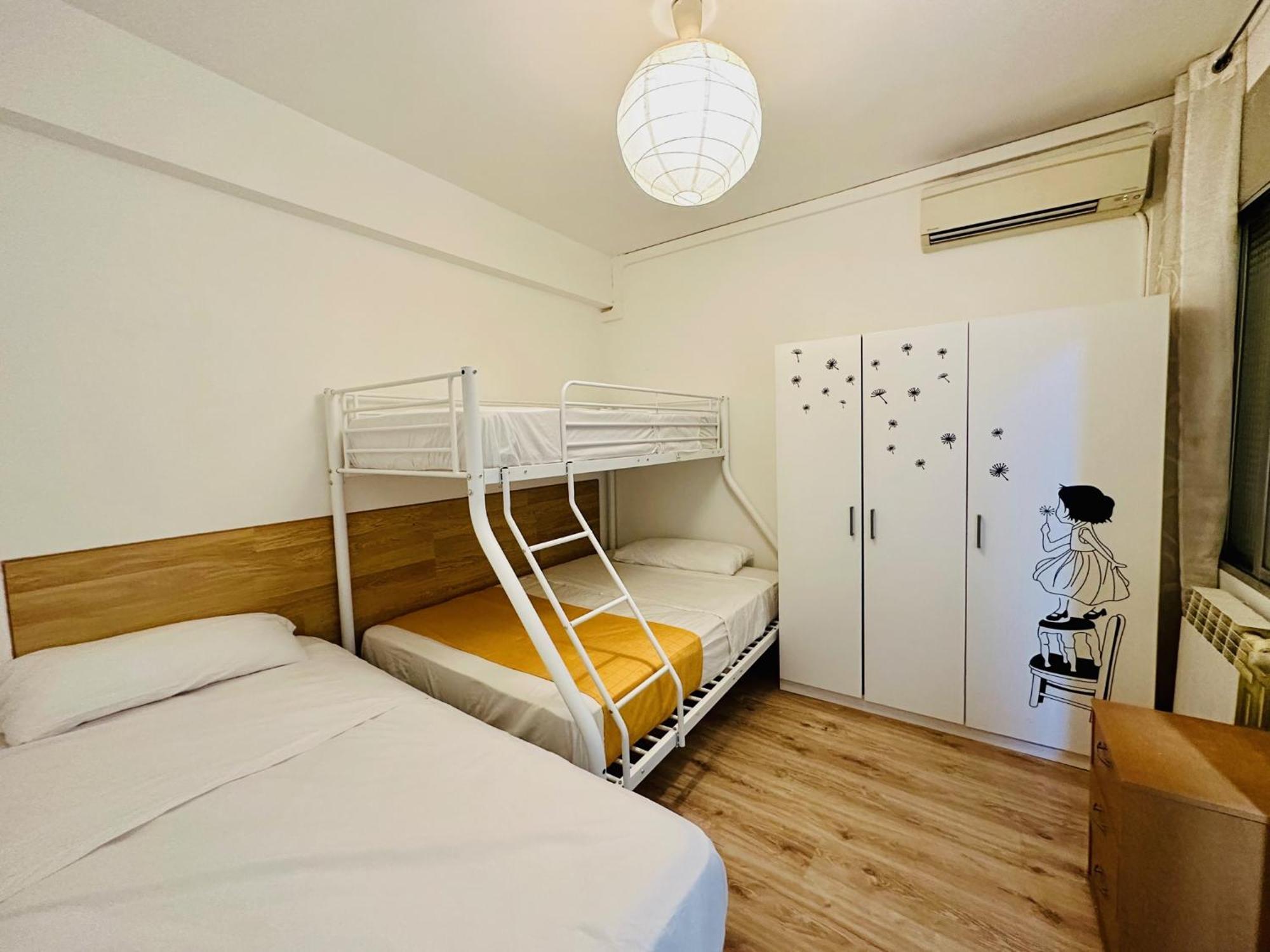 Punta Me Rooms In Madrid Downtown Екстериор снимка